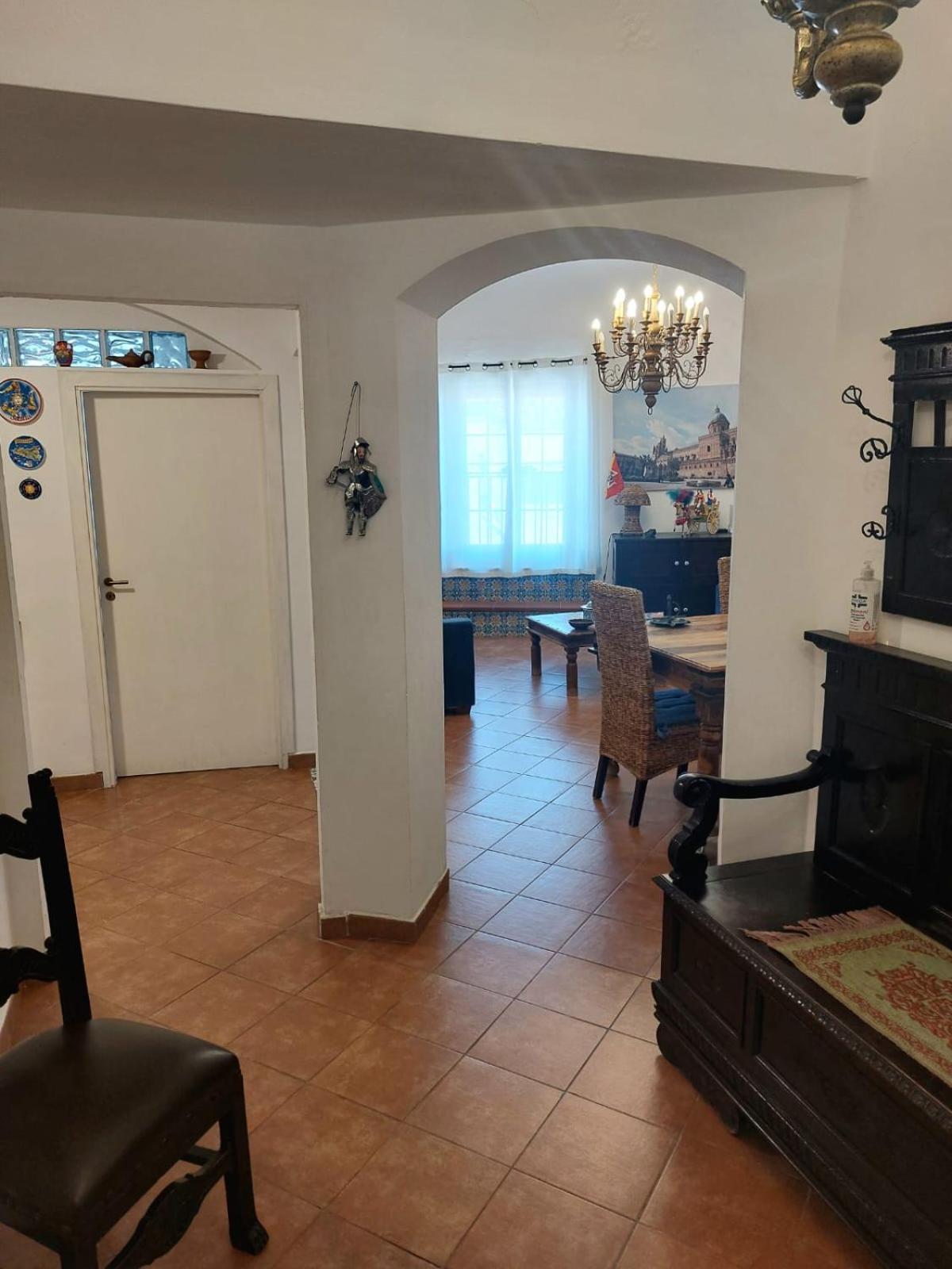 Casa Del Parlamento Apartment Палермо Екстериор снимка